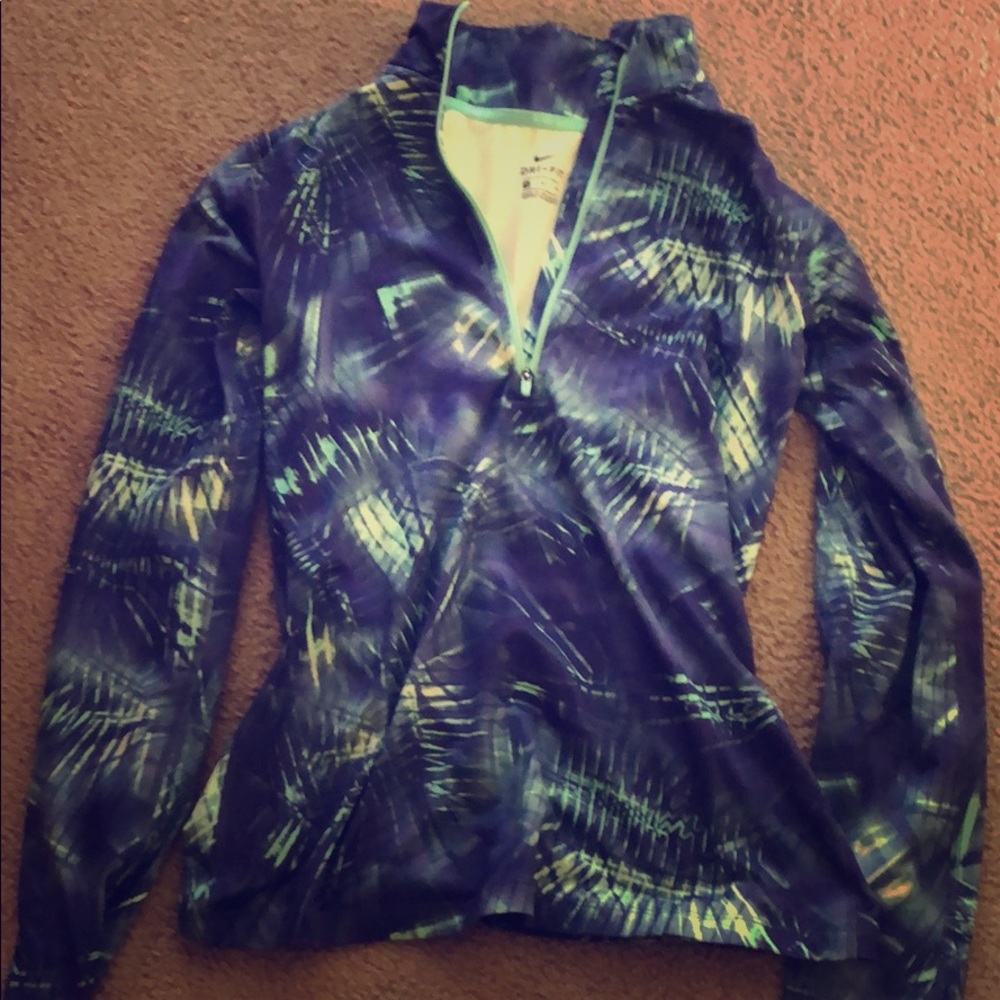 Dri-Fit Nike pullover  quarter zip up